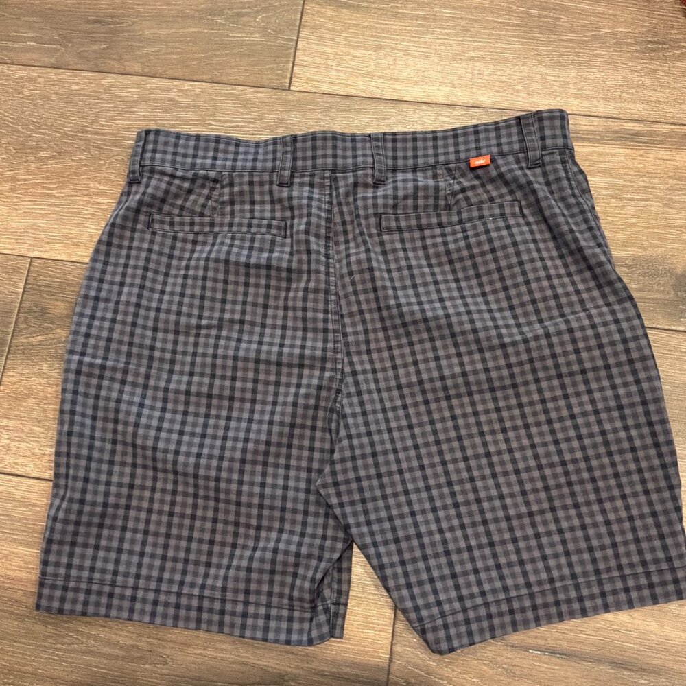 Nike Dri-Fit UV Chino black/grey gingham plaid men's golf shorts sz 35 - Picture 7 of 9